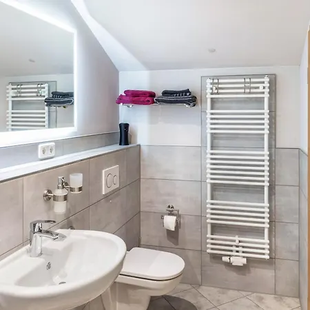 Apartamento über Dem Pub Michendorf