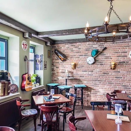 Ueber Dem Pub 米兴多夫